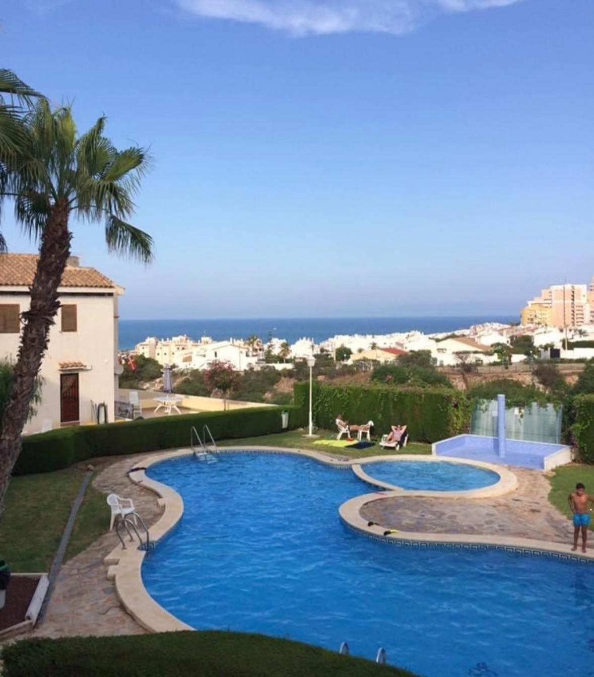 Rising Sun Bungalow Torrevieja Exterior foto