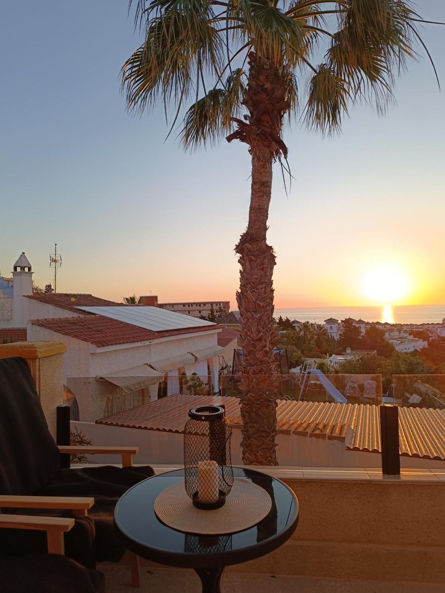 Rising Sun Bungalow Torrevieja Exterior foto